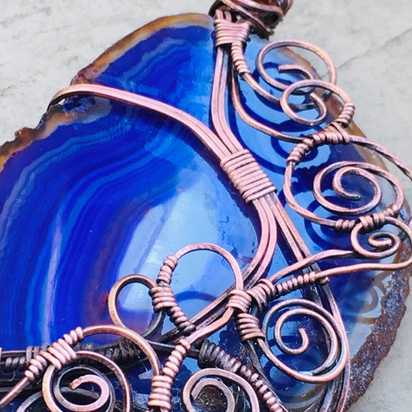 Druzy purple agate geode wirewrap pendant necklace - Picture 8 of 8